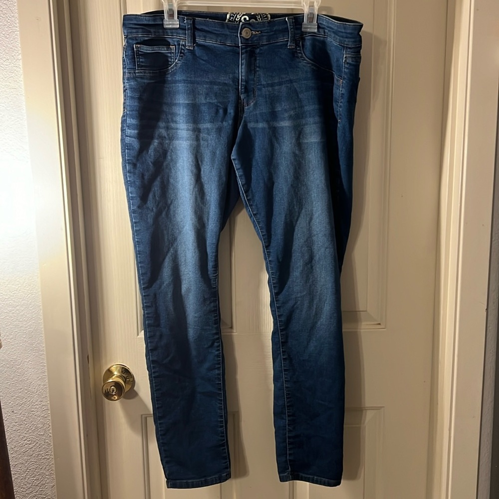 Women’s size 17 regular jeans
